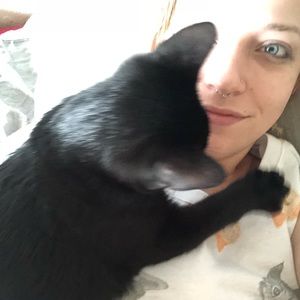 Meet your Posher, Moira